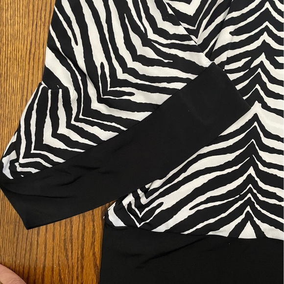 Chico's Ladies Zebra Print Blouse Black White Size 3 - Picture 6 of 8